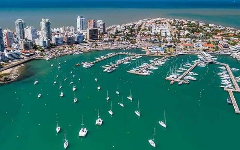 Buenos Aires através da Costa Uruguaia e Montevideo 