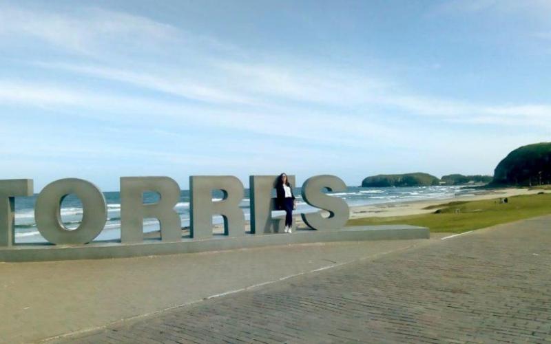 Santa Catarina: Praia do Rosa, Guarda do Embau, Pinheira, Laguna, Garopaba, Torres.   